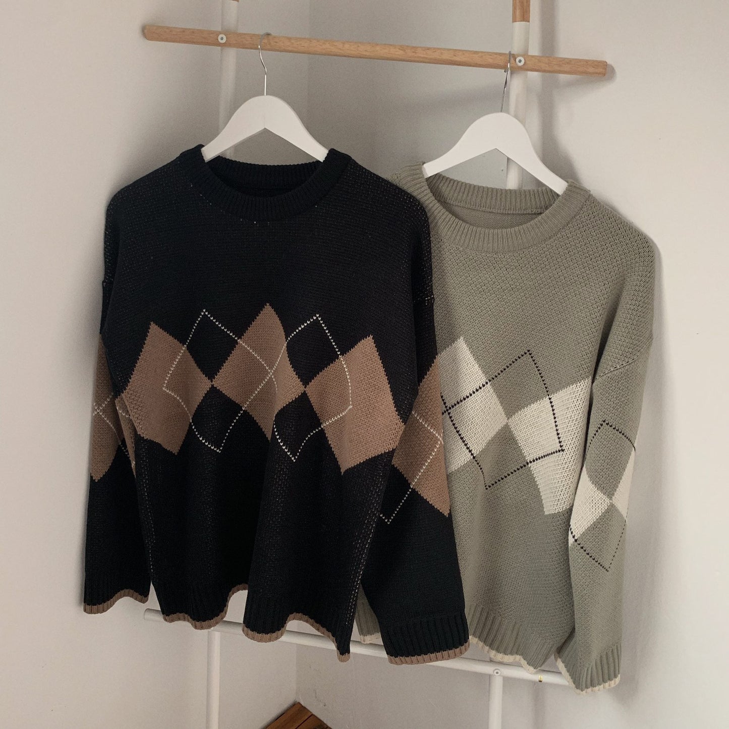 Women's Jacquard Diamond Pattern Long-sleeved Sweater Knit
